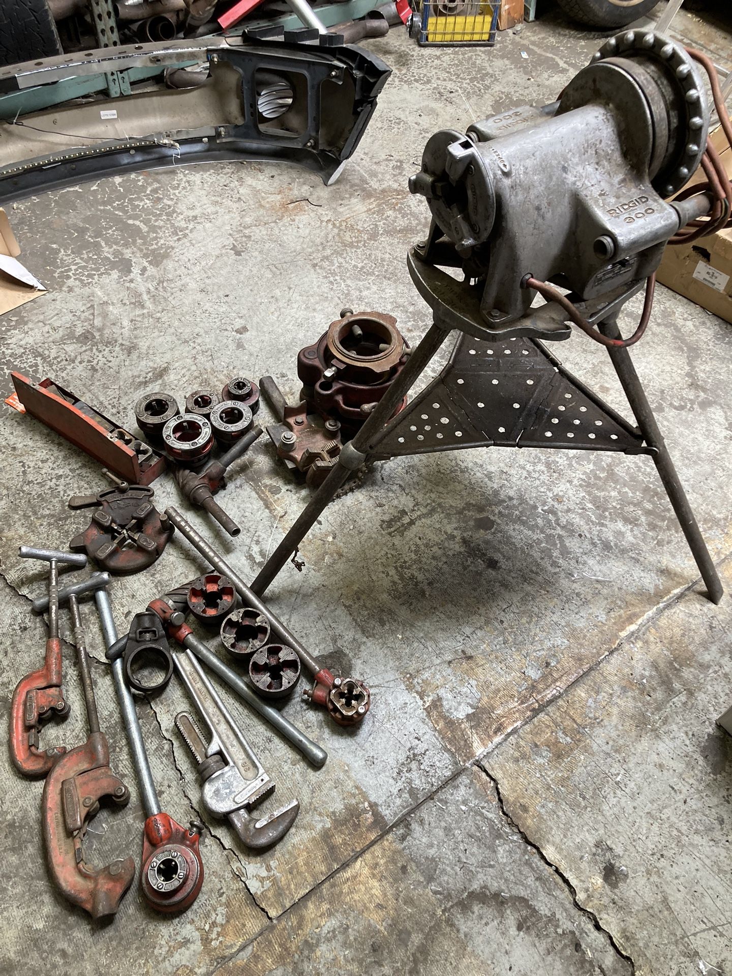 Ridged Pipe Threader