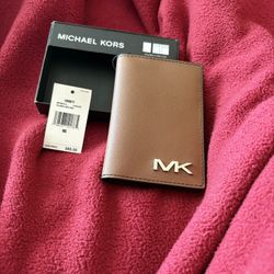 Camel Colored Michael Kors Wallet 