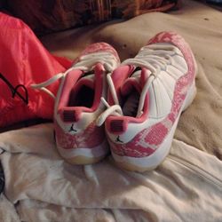 Nike Women's Air Jordan 11 Retro Low 'Pink Snakeskin' s