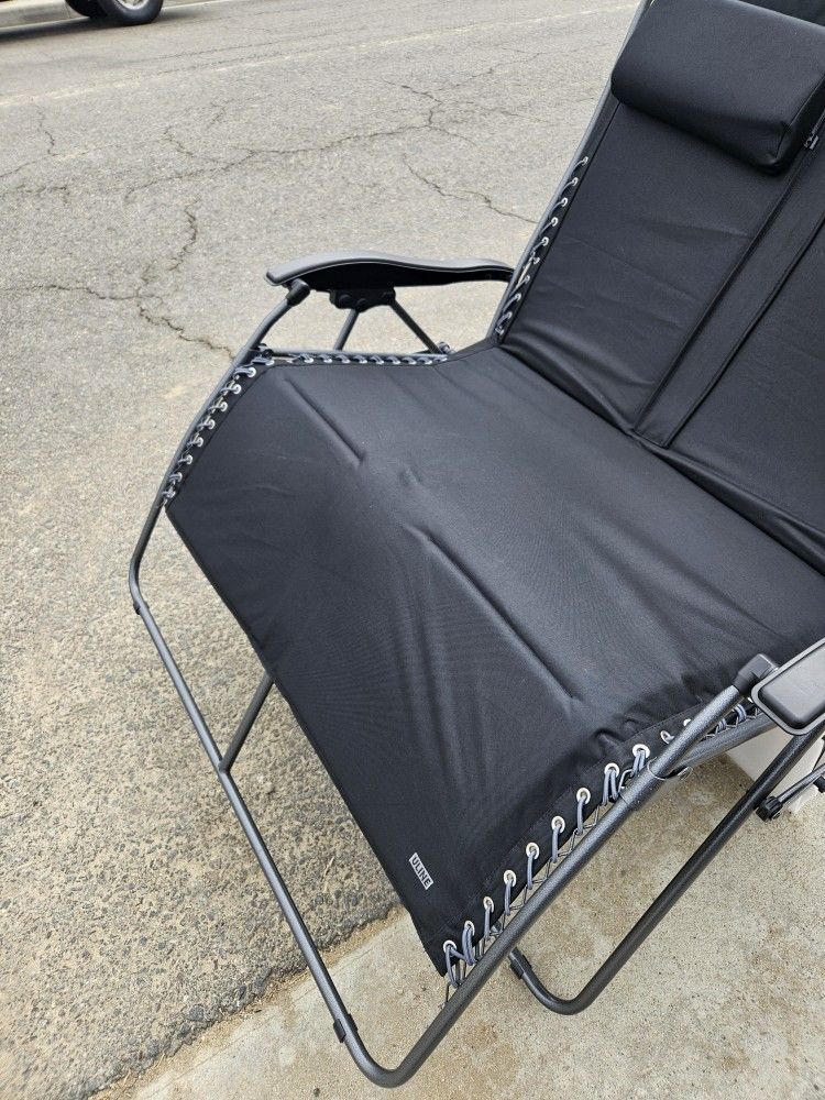 Se Vende Esta Silla Doble Esta Nuevae 40