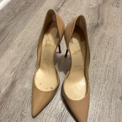 Christian Louboutin So Kate Nude Patent Leather Heels – Size 8 / 39