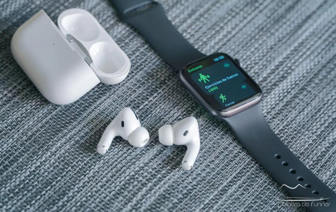 Apple Watch SE And AirPods Pro