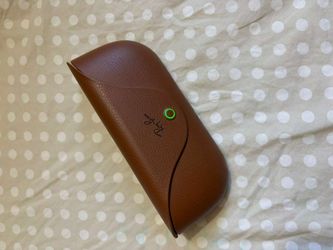 RayBan Wayferer - Meta AI Sunglasses with Charging Case