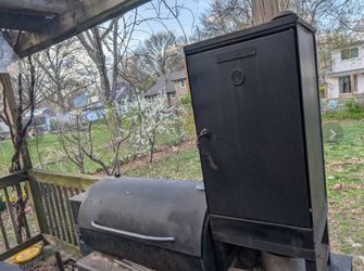 Brinkmann Used Offset Smoker Grill with firebox