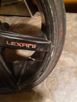 Lexani 20" STAGGERED wheels