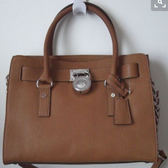MICHAEL KORS
Tan Hamilton Leather Handle Bag