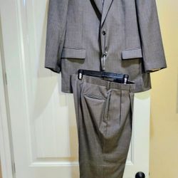 Men's Dress Shirts, Suits, Robert Graham, Jos.A. Bank, Banana Republic XL, L