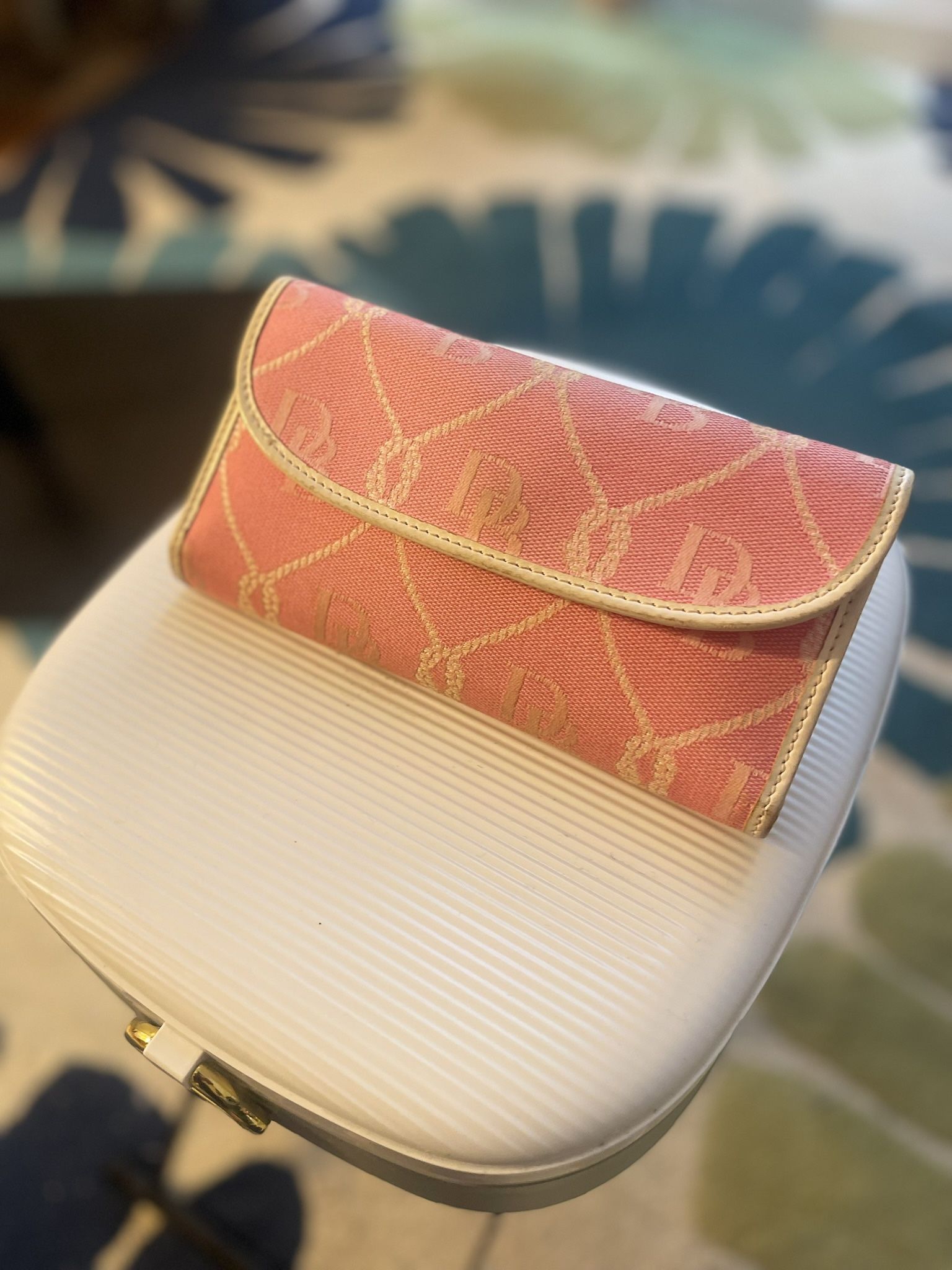 Lady’s Wallet