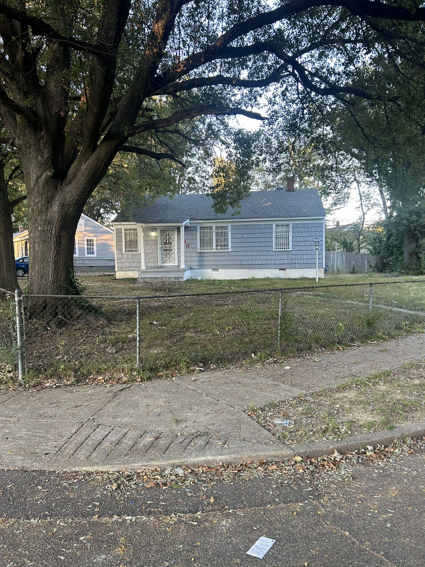 House For Sale 38106