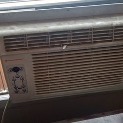 Ocean Breeze Av