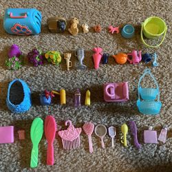 Barbie Accessories Lot #2, Items Added