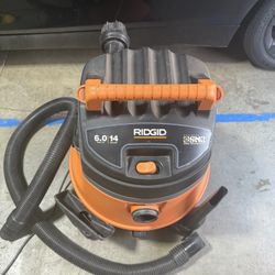 Ridgid Dry Vacuum