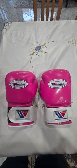 Winner 10 oz Gloves