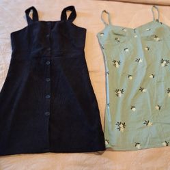 LIKE NEW DRESSES 👗  $5 EACH 