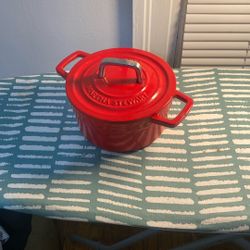 Cast Iron Martha Stewart Small Pot 2 Quart $ Negotiable $