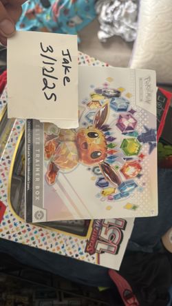 Prismatic Evolution Etb