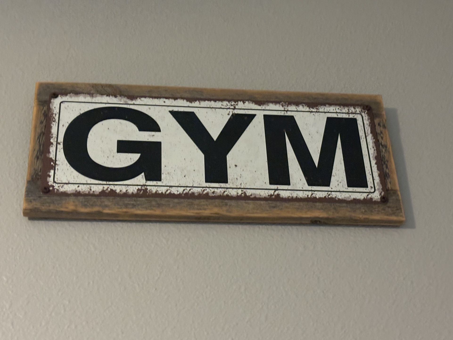 Gym / Workout room Decor