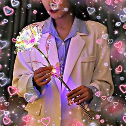 ❤️💕✨Extremely Beautiful jumbo size 20” Eternity light up rose candy bouquet has three light modes flashing or still. 💘💝 $10-$25 💖.Perfect gift for