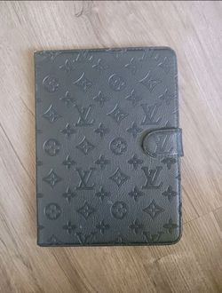 Luois Vuitton Embossed Monogram Genuine Leather Ipad Case
