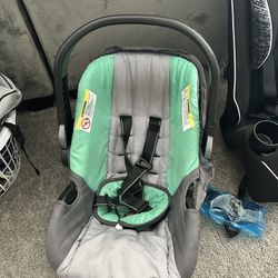 Baby trend Carseat With Stroller 