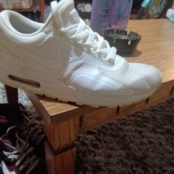 Nike Air Max Zero (Triple White)),