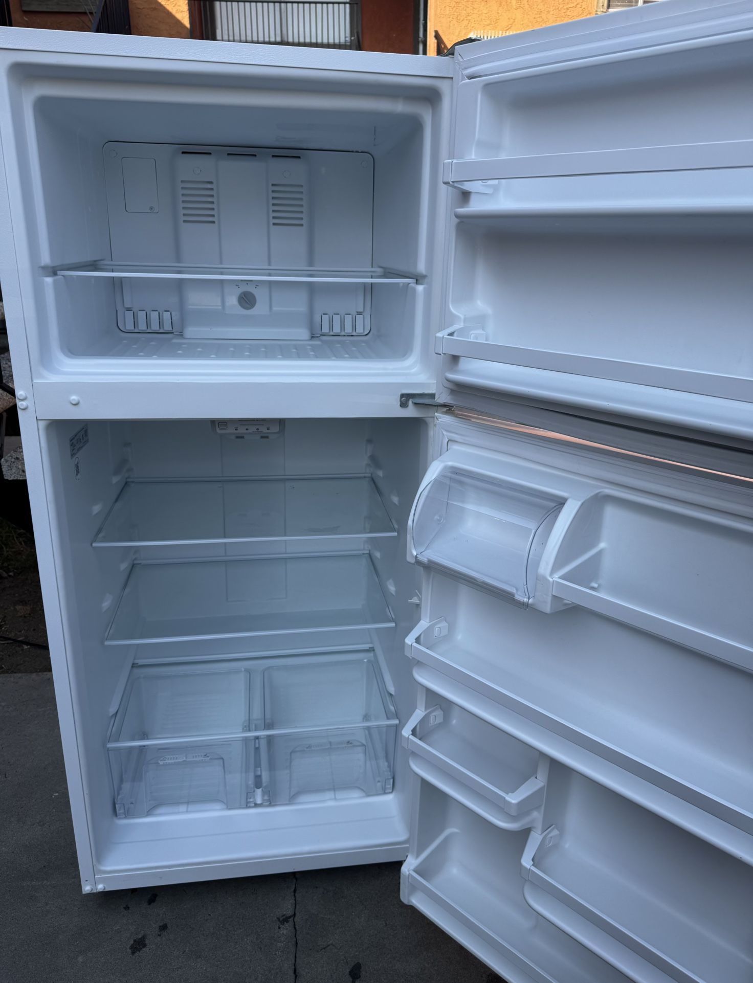 Amana White Refrigerator