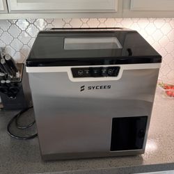 Ice & Snow Cone Machine