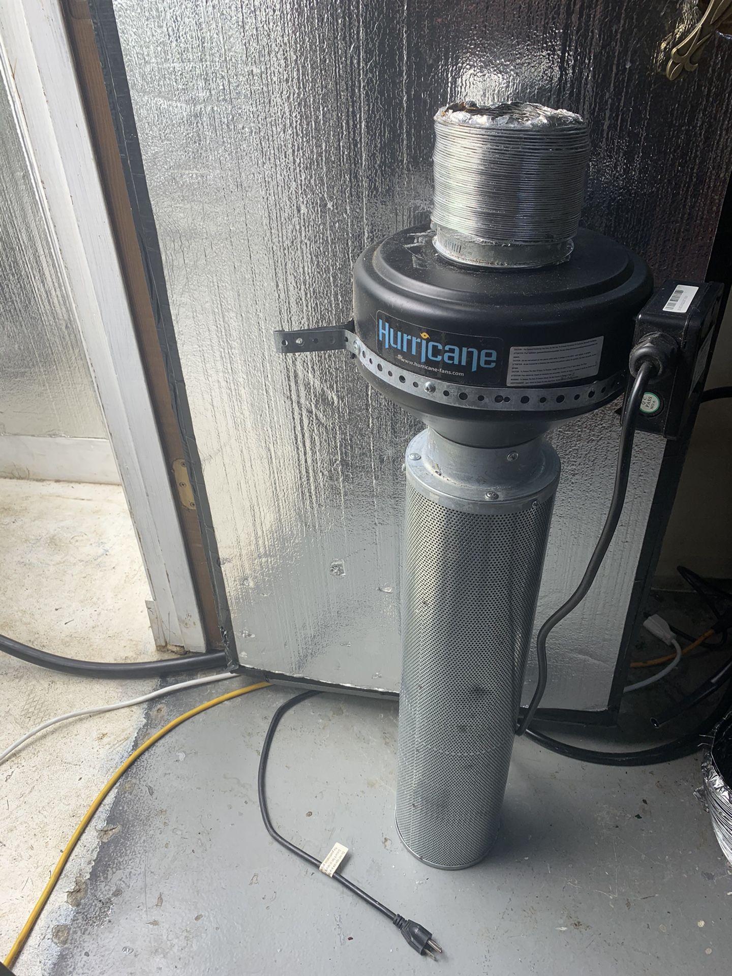 4” hurricane inline fan w/carbon filter