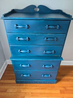 Classic 5 Drawer Solid Wood Dresser - $80 (Dunedin)