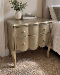 2-Drawer Dresser Accent Chest /  Nightstand