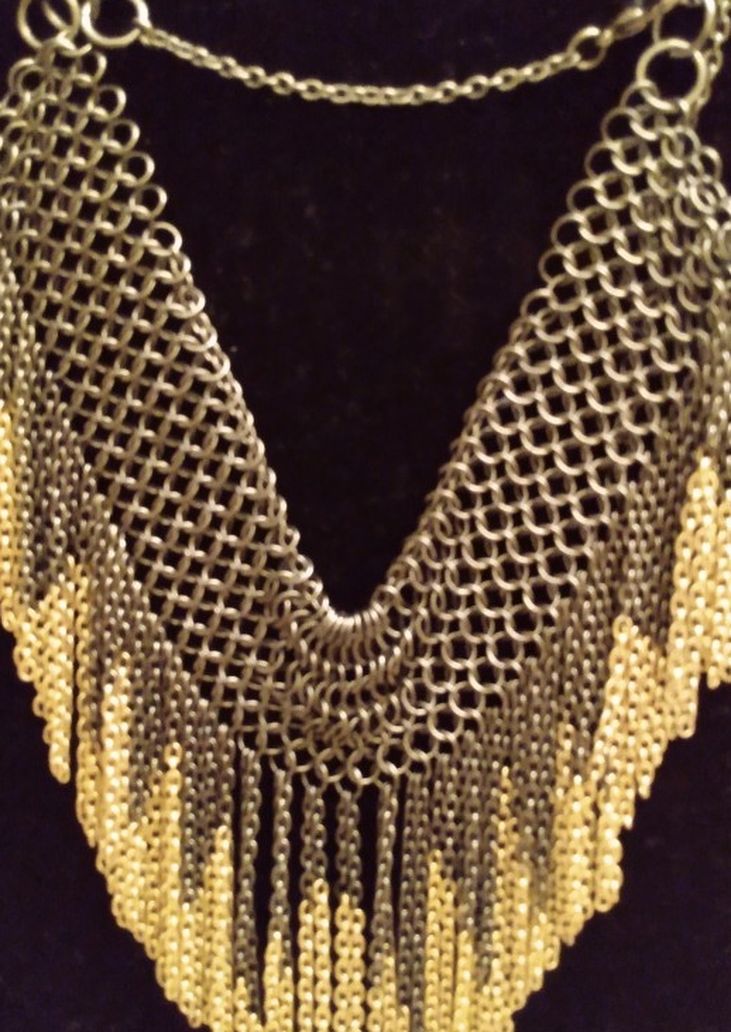 Choker/Pendant Silver and Gold Tone Color
