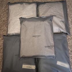 Essentials Hoodies 40 Per