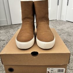 UGG Declan Boot - Women’s 9.5