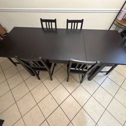 Dining Table & Chairs 