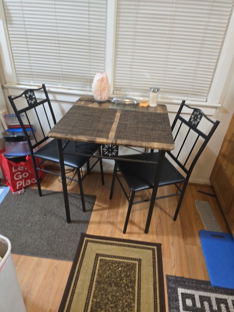 New Small kitchen table