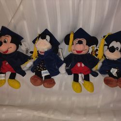 Assorted Disney bean bag plush toys of Mickey & Goofy