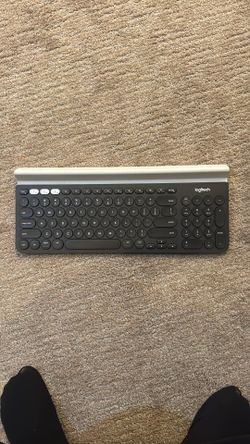 Logitech K780 Multi-Device Wireless keyboard