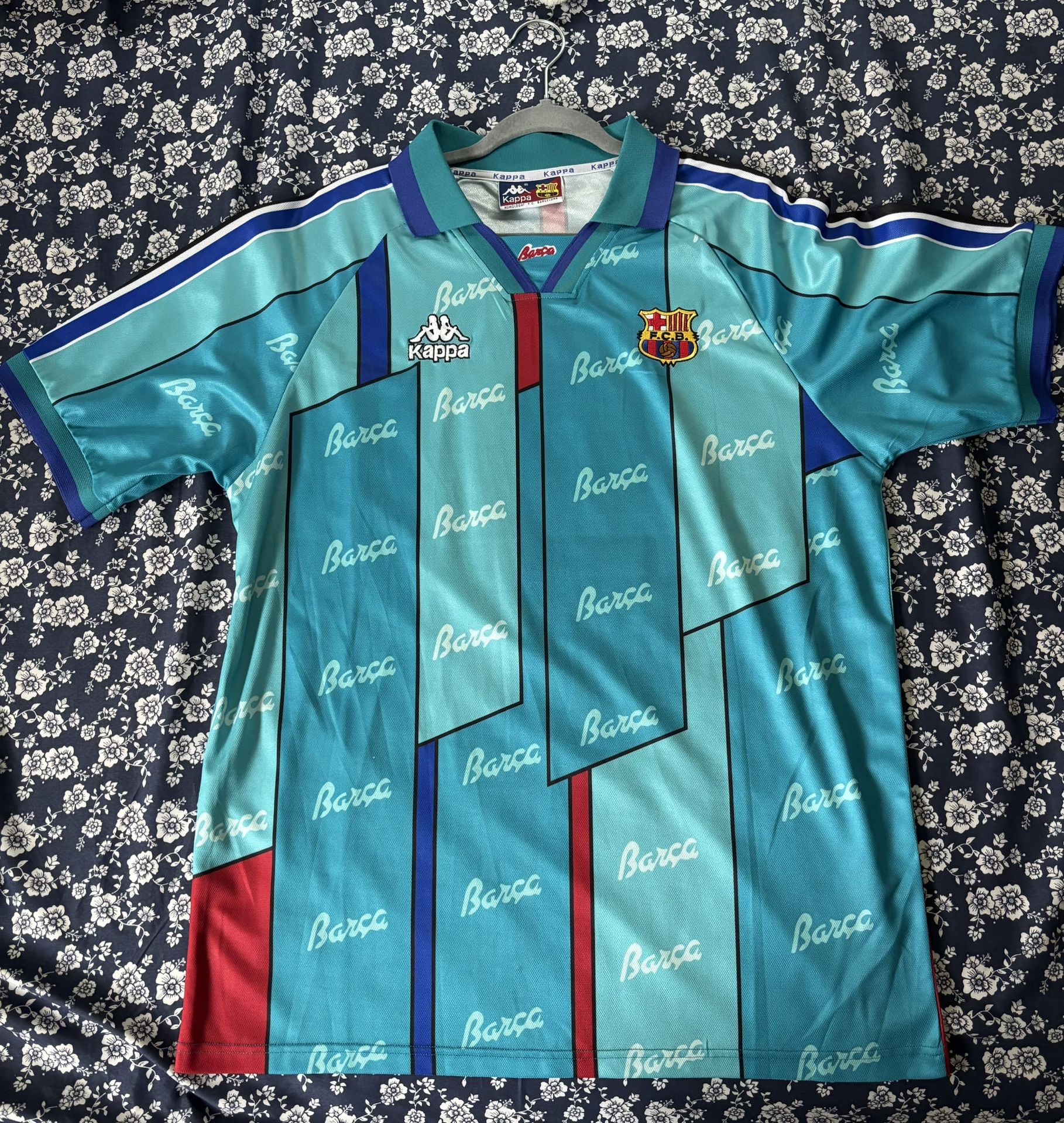Barcelona 96-97 Away Retro Jersey Size 2xl (FITS LIKE Xl/L)