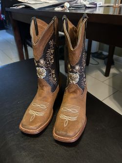 UNISEX BOOTS FOR KIDS