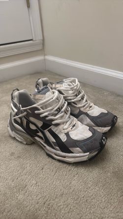 Balenciaga Runner Sneakers White Grey