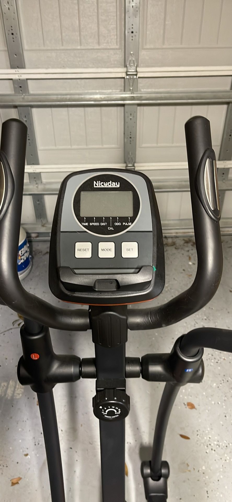Elliptical Exercise Machine