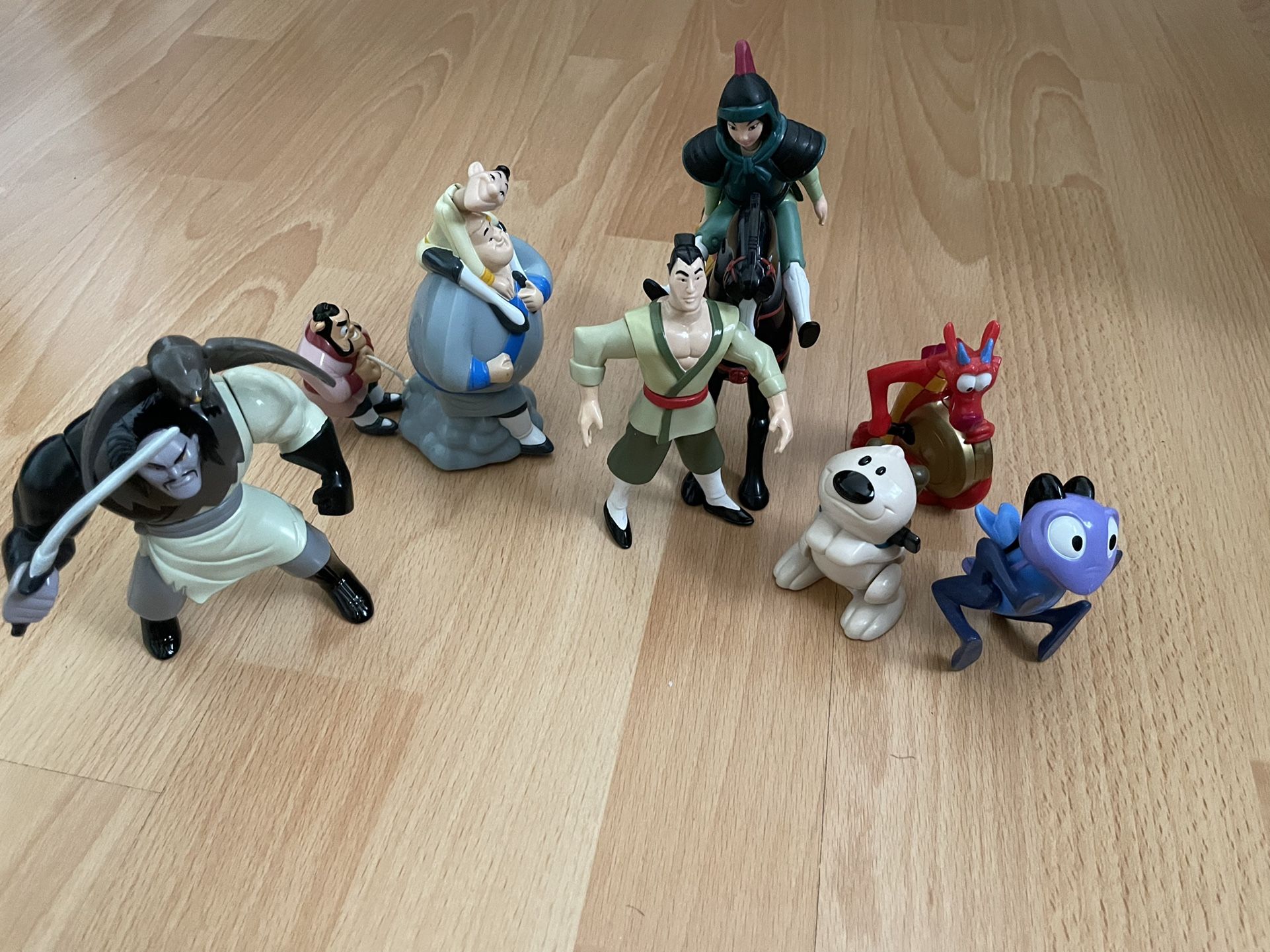 Vintage Mulan 1998 McDonalds Action Figures