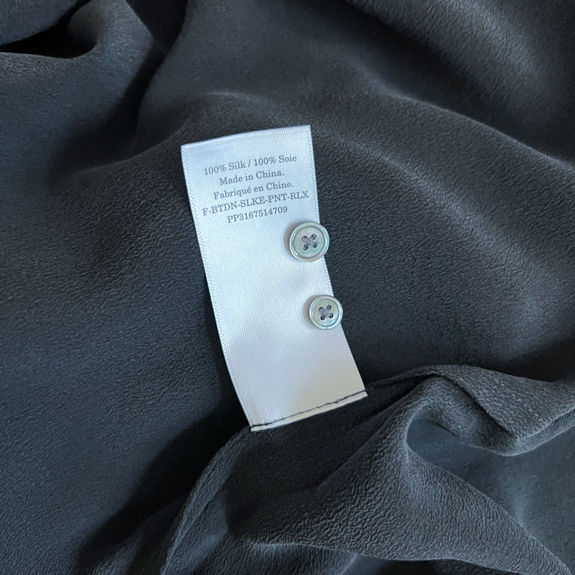 The Clean Silk Shell Black – Everlane