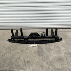 2021 2023 CHEVROLET SUBURBAN TAHOE YUKON REAR TOW HITCH REINFORCEMENT OEM 