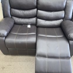 Brand New Love Seat In Stock Fast Delivery  Or Pick  Up  