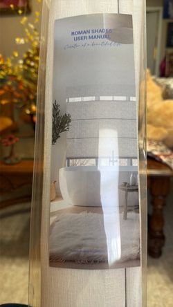 Roman shade white cordless