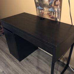 Micke IKEA desk