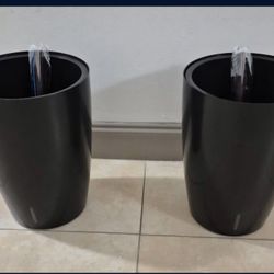 *** REDUCED *** PAIR of 16" Black Self Watering Planters @ Lasting Creations