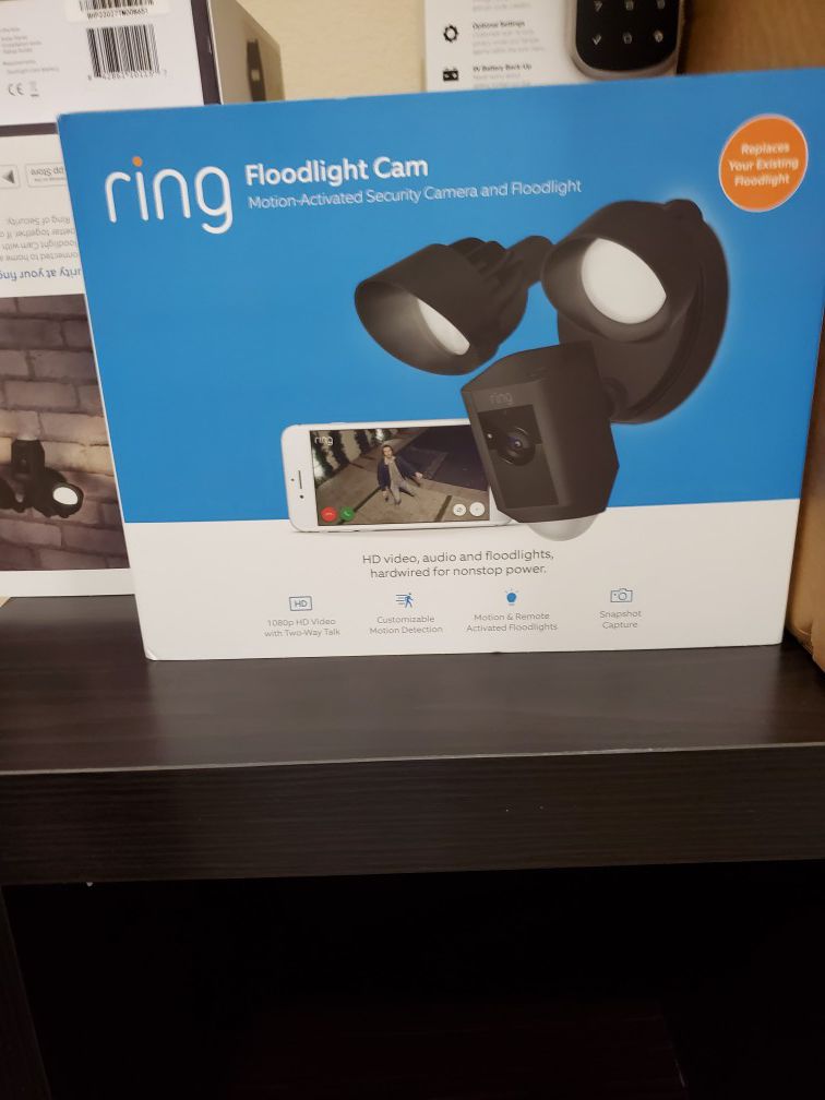 Ring Floodlight cam