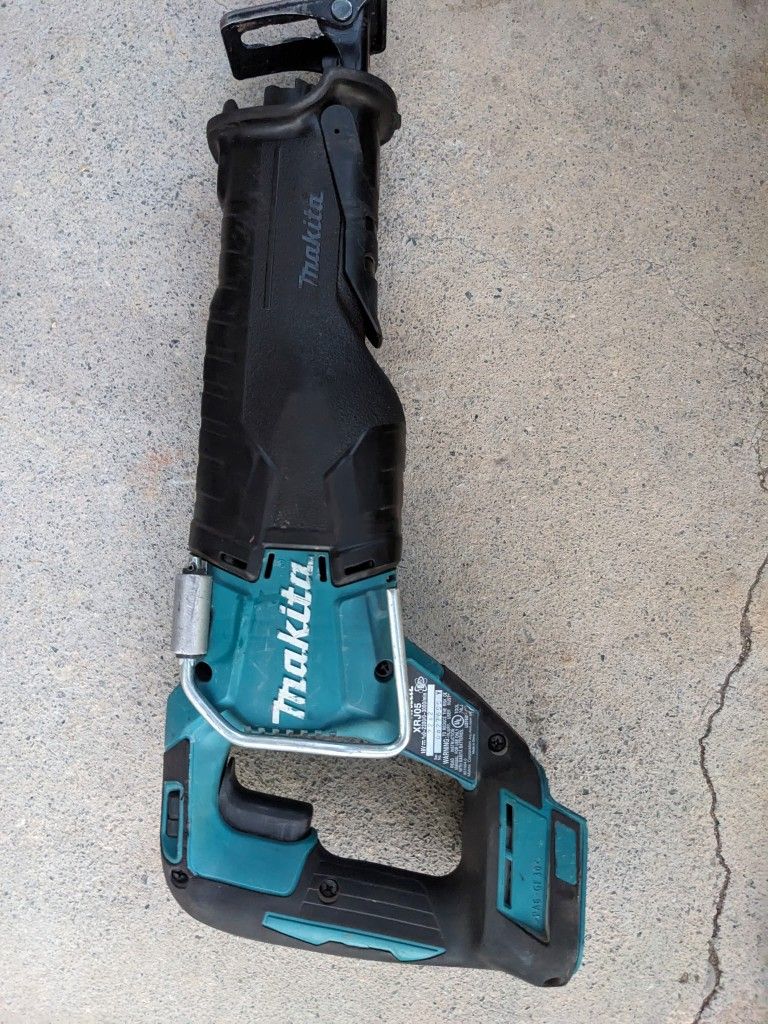 Makita 18v Sawzall